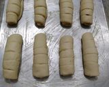 Foto langkah ke 5 dari resep Roti isi pisang coklat bread improver.