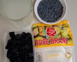 Foto langkah ke 1 dari resep Es Cincau Air Kelapa.