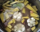 Foto del paso 1 de la receta: Sopa de sémola con carne y pollo