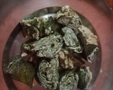 अरबी के पत्ते के पकौड़े (Arbi ke patte ke pakode recipe in Hindi) रेसिपी चरण 2 फोटो