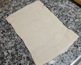 Foto del paso 1 de la receta: Coca de chicharrones Dijous gras 2026