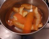 Une image de l'étape 7 de Glace au Grand Marnier et écorces d'orange confites.