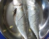 Foto langkah ke 2 dari resep Ikan Kembung Goreng.