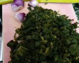 Foto langkah ke 1 dari resep Sayur Santan Daun Singkong.