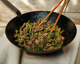Foto del paso 5 de la receta: 🫛🥡 Wok de chauchas y ternera salteada 🥡🫛