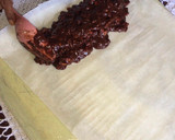 பிட்டர் சாக்லேட் சலாமி ரெசிபி ஸ்டேப் 5 புகைப்படம்