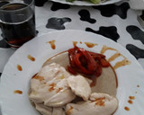 Foto del paso 7 de la receta: Filetes de pollo con crema de champiñones y pimientos rojos