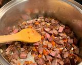 Foto del paso 3 de la receta: Arroz Chaufa de carne y chorizo con quinoa tricolor