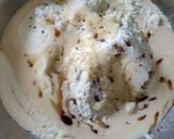 A picture of step 3 of Marble cake.