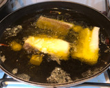 Foto del paso 3 de la receta: Filetes de bacalao confitado con base de patata panadera