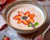 Foto langkah ke 3 dari resep Strawberry Smoothie with Chia seed.