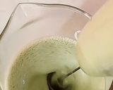 Foto langkah ke 1 dari resep Kyoto Strawberry Matcha.