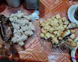 Foto langkah ke 1 dari resep Kotokan tahu tempe ikan tenggiri asap.