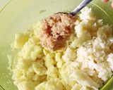 Foto langkah ke 3 dari resep Perkedel Singkong (Pastel Banjar).