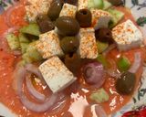 Foto del passaggio 3 della ricetta Insalata greca salmorejo