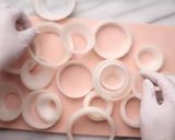 صورة لخطوة 2 من وصفة حلقات البصل onion rings