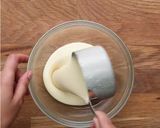 A picture of step 3 of Rainbow Crepe Cake.