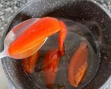 Foto del paso 1 de la receta: Espaguetis integrales con salchichas veganas y salsa de tomate
