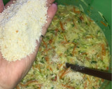 Foto del paso 3 de la receta: Budín de zapallito y zanahoria con queso de cabra