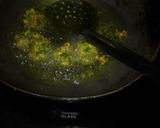 A picture of step 6 of Palak kadi.