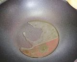 Gambar langkah 3 resipi Taugeh Goreng Talang Masin.