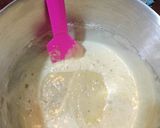 Foto langkah ke 3 dari resep Bolu pisang padat lembut.