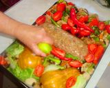 Фото кроку 12 до Мясной рулет С грибами В овощном РАЮ.