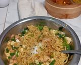 Foto langkah ke 4 dari resep Martabak Mie.