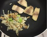 Foto langkah ke 2 dari resep Dori Teriyaki Rice Bowl.