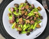 Foto del paso 7 de la receta: Macarrones con longaniza, relleno y portobello al ajillo