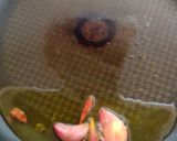 Foto del paso 4 de la receta: Espaguetis con tomate, albahaca y ajo 🍝