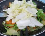 Hình bước làm 2 của món Xào chay thập cẩm với nấm bào ngư