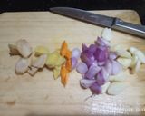 Foto langkah ke 2 dari resep Ayam goreng kremes.