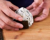 【元本山幸福廚房】鮭魚飯團的食譜步驟7照片