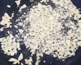 Hình bước làm 2 của món Mì ý sốt thịt heo bằm