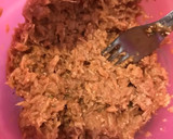 Foto del paso 5 de la receta: Hamburguesa de atún light y liviana al microondas fácil y rápido