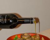 Foto del passaggio 8 della ricetta Carciofi Ripieni: Acciughe & Crema di Olive
