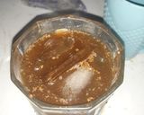 A picture of step 2 of Iced coffee drink.