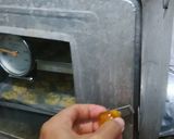 Foto langkah ke 7 dari resep Sagu Keju Penuh Cinta.