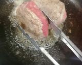 Foto del paso 4 de la receta: Medallones de res sellados con salsa holandesa y verduras al vapor