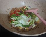 Foto langkah ke 3 dari resep Udang Tumis Mentega.