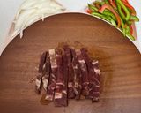 Hình bước làm 1 của món Mì xào thịt bò đậm vị ăn là ghiền