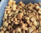 नमकीन खुरमे (namkeen khurme recipe in Hindi) रेसिपी चरण 5 फोटो
