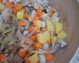 Foto langkah ke 3 dari resep Kare Ayam ala Jepang.