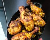 Foto langkah ke 6 dari resep Ayam Ungkep Goreng Srundeng Bawang.