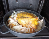 Foto del paso 3 de la receta: Pollo 🐣 al horno con patatas 🍟