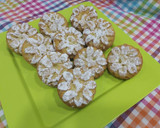 Foto del paso 1 de la receta: Bizcochitos de flores a la vainilla🌼🌼
