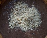 Foto del passaggio 1 della ricetta Torta al cacao e noci con namelaka al caffè
