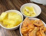 A picture of step 4 of Agwaluma juice.