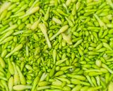 Foto langkah ke 1 dari resep Tumis Kangkung Bunga Pepaya.